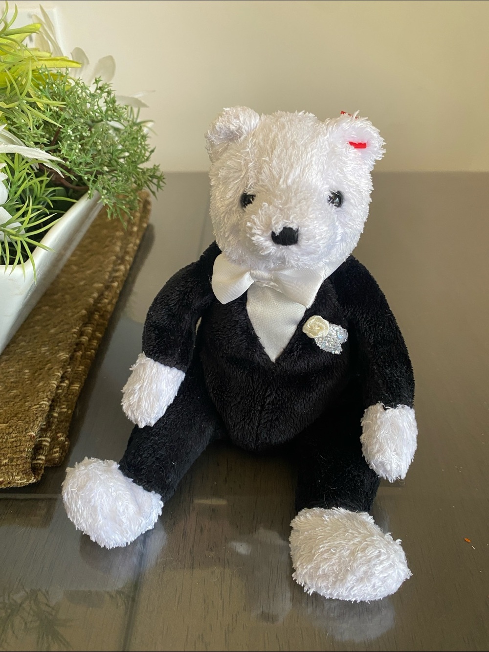 2002 Ty Beanie Groom White Polar Bear plush beanie